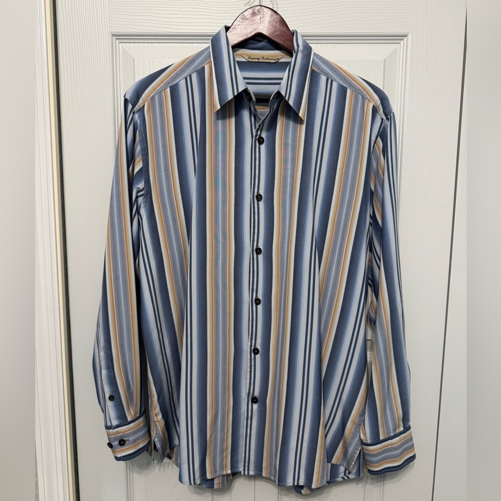 Tommy Bahama Men's Shirt - Picture 1 of 3